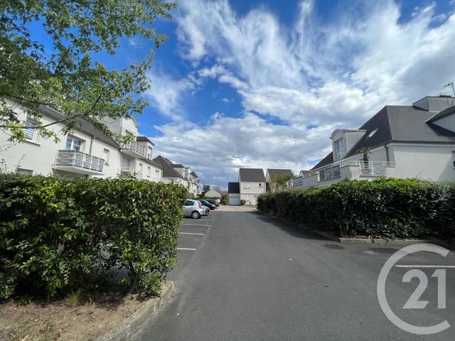 Appartement F3 &agrave; louer - 3 pi&egrave;ces - 73,29 m2 - La Ville Aux Dames - 37 - CENTRE