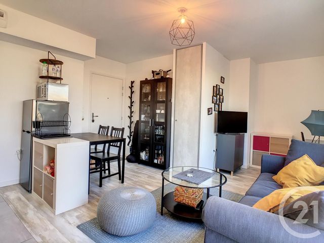 Appartement T2 &agrave; louer - 2 pi&egrave;ces - 40,81 m2 - Tours - 37 - CENTRE
