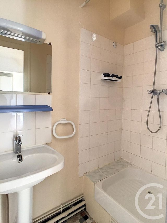 Appartement Studio &agrave; louer - 1 pi&egrave;ce - 26,56 m2 - Tours - 37 - CENTRE