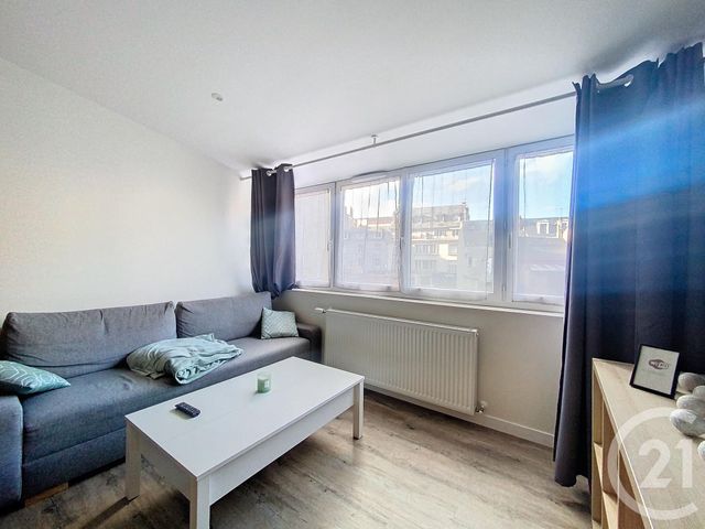 Appartement Studio &agrave; louer - 1 pi&egrave;ce - 30,98 m2 - Tours - 37 - CENTRE