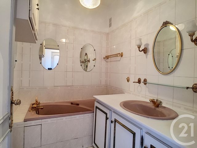 Appartement T3 &agrave; louer - 3 pi&egrave;ces - 89,09 m2 - Tours - 37 - CENTRE
