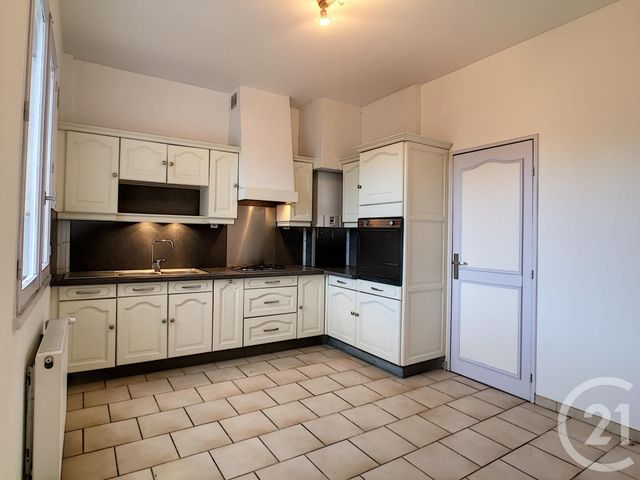 Appartement T3 &agrave; louer - 3 pi&egrave;ces - 89,09 m2 - Tours - 37 - CENTRE