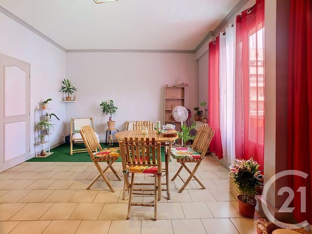 Appartement T3 &agrave; louer - 3 pi&egrave;ces - 89,09 m2 - Tours - 37 - CENTRE