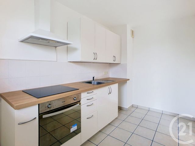 Appartement F3 &agrave; louer - 3 pi&egrave;ces - 66,30 m2 - Tours - 37 - CENTRE