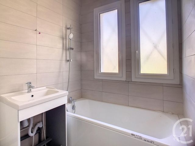Maison &agrave; louer - 5 pi&egrave;ces - 100,48 m2 - St Cyr Sur Loire - 37 - CENTRE
