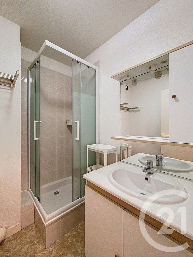 Appartement Studio &agrave; louer - 1 pi&egrave;ce - 24,08 m2 - Tours - 37 - CENTRE