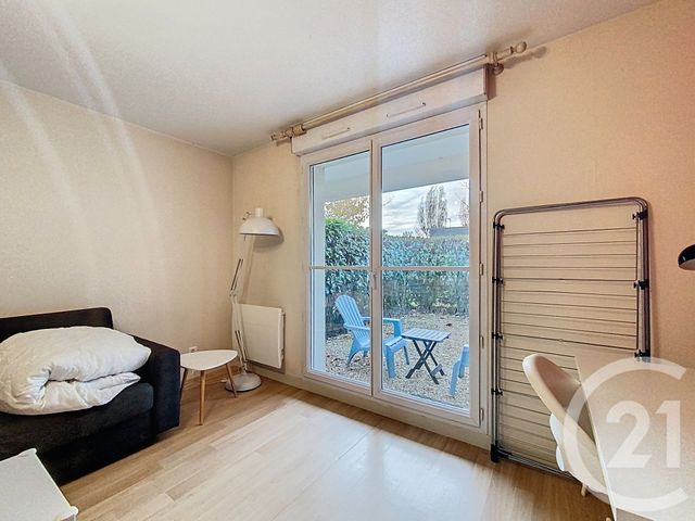 Appartement Studio &agrave; louer - 1 pi&egrave;ce - 24,08 m2 - Tours - 37 - CENTRE
