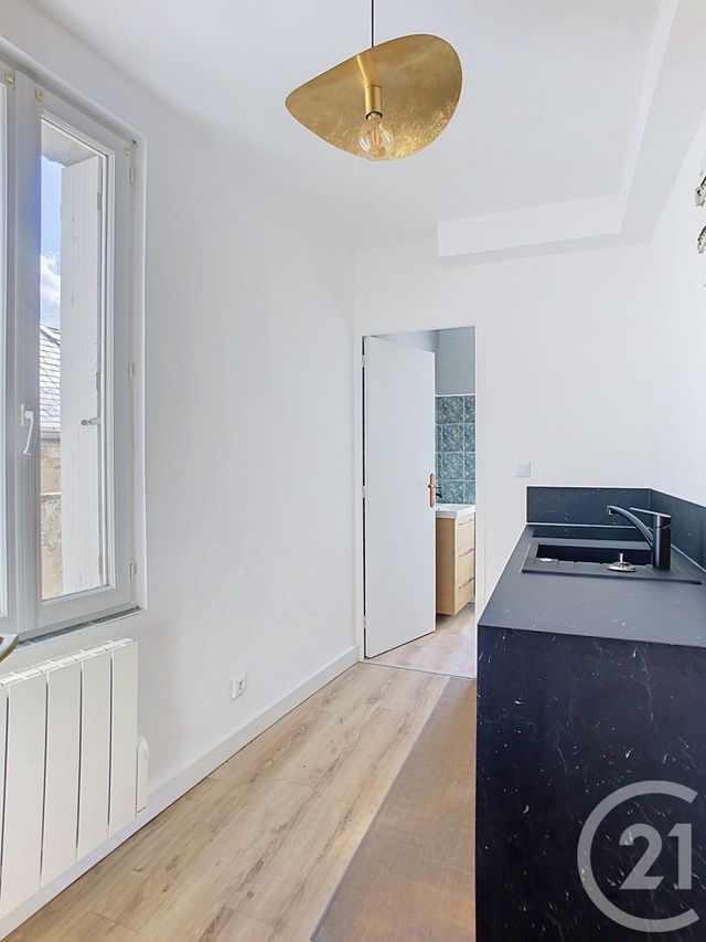 Appartement T1 &agrave; louer - 1 pi&egrave;ce - 30 m2 - Tours - 37 - CENTRE