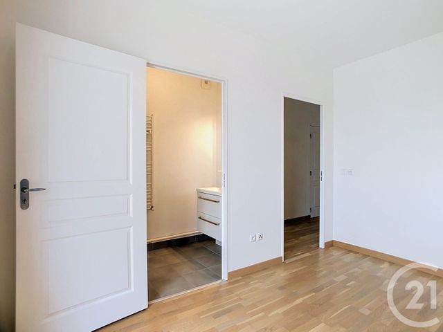Appartement F4 &agrave; louer - 4 pi&egrave;ces - 98,88 m2 - Tours - 37 - CENTRE
