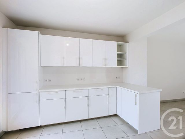 Appartement F4 &agrave; louer - 4 pi&egrave;ces - 98,88 m2 - Tours - 37 - CENTRE