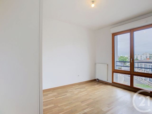 Appartement F4 &agrave; louer - 4 pi&egrave;ces - 98,88 m2 - Tours - 37 - CENTRE