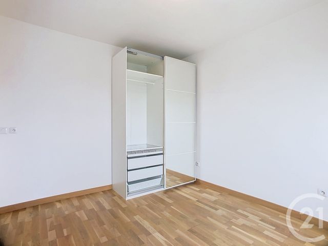 Appartement F4 &agrave; louer - 4 pi&egrave;ces - 98,88 m2 - Tours - 37 - CENTRE