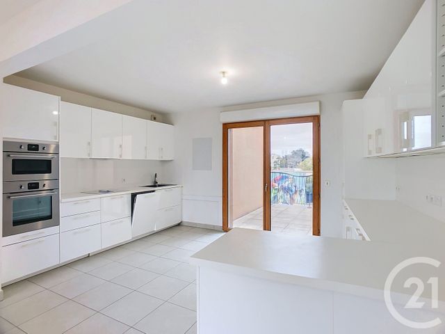 Appartement F4 &agrave; louer - 4 pi&egrave;ces - 98,88 m2 - Tours - 37 - CENTRE