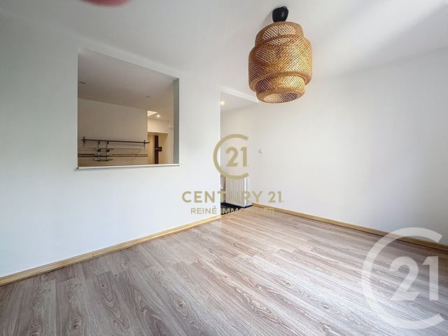 Maison &agrave; louer - 4 pi&egrave;ces - 75,25 m2 - Rennes - 35 - BRETAGNE