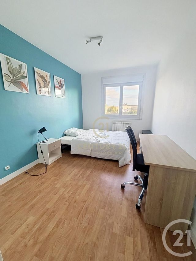 Appartement &agrave; louer - 4 pi&egrave;ces - 70 m2 - Rennes - 35 - BRETAGNE