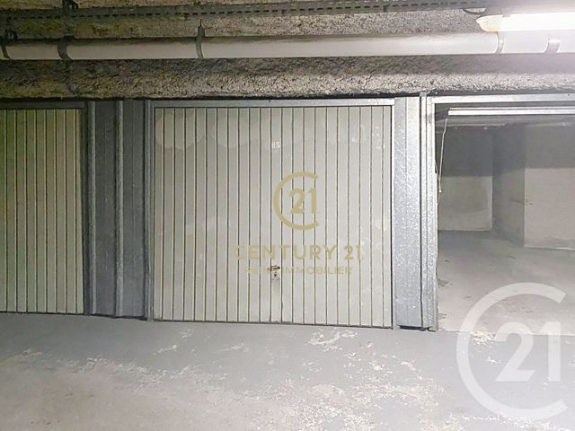 parking - RENNES - 35