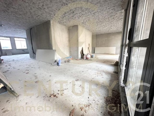Local commercial à vendre - 136.0 m2 - 38 - Isere