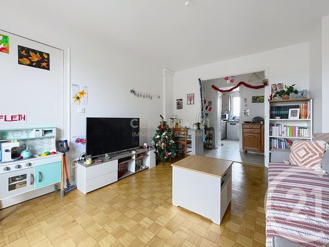 Appartement à vendre - 4 pièces - 67,88 m2 - Bourgoin Jallieu - 38 - RHONE-ALPES