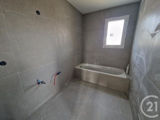 Maison à vendre - 4 pièces - 103,20 m2 - L Isle D Abeau - 38 - RHONE-ALPES