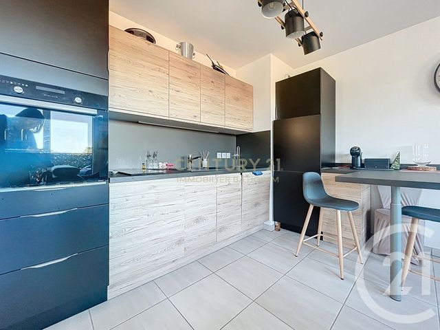 Appartement T2 à vendre - 2 pièces - 43,57 m2 - Bourgoin Jallieu - 38 - RHONE-ALPES