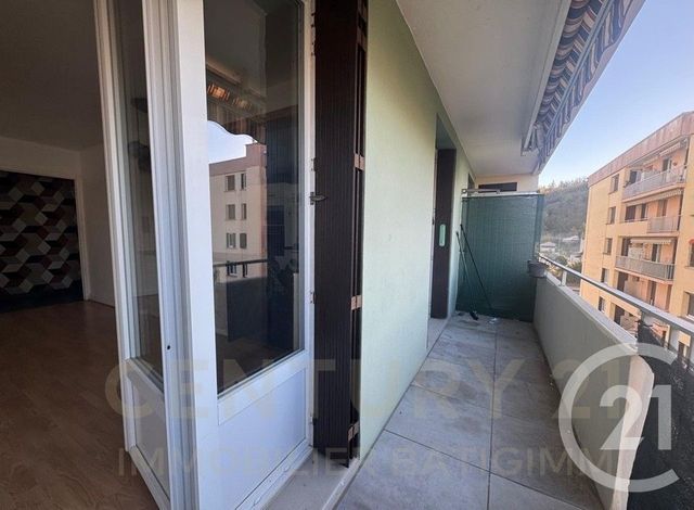 Appartement T4 à louer - 4 pièces - 91,86 m2 - Bourgoin Jallieu - 38 - RHONE-ALPES