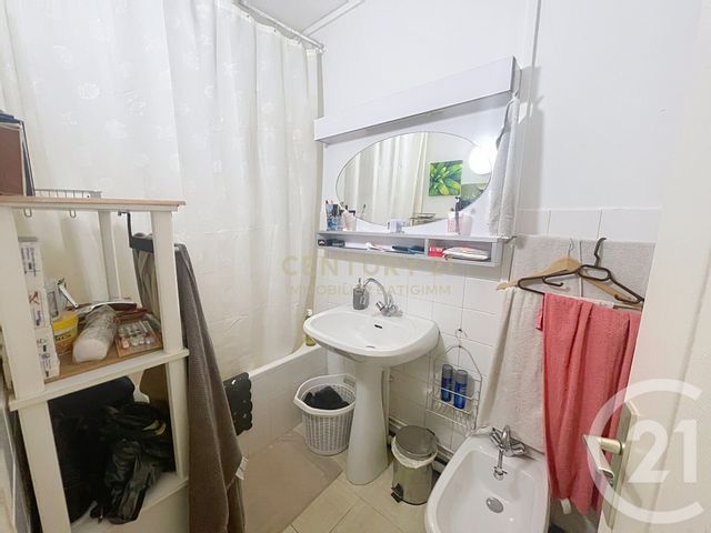 Appartement &agrave; vendre - 3 pi&egrave;ces - 70 m2 - La Tour Du Pin - 38 - RHONE-ALPES