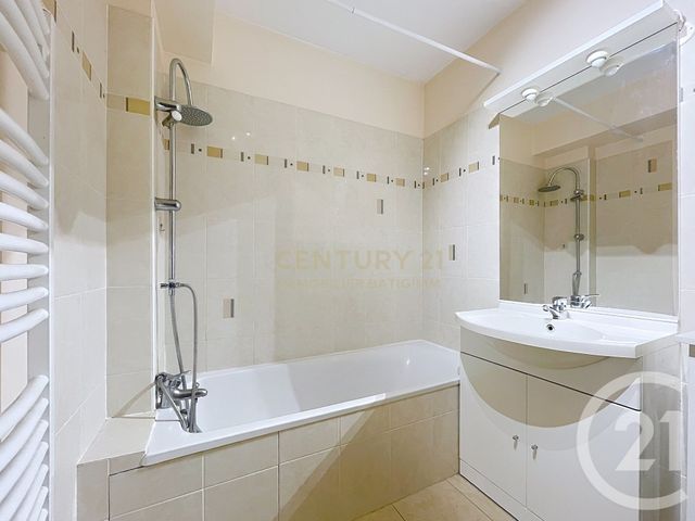 Appartement T2 &agrave; vendre - 2 pi&egrave;ces - 53,16 m2 - Bourgoin Jallieu - 38 - RHONE-ALPES