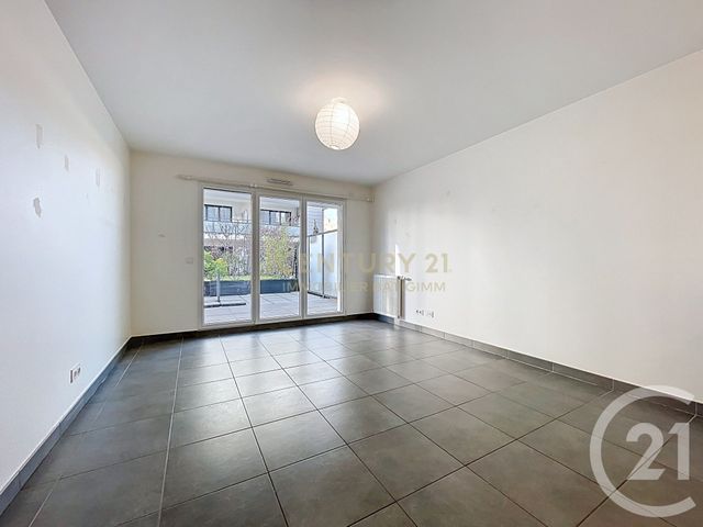 Appartement T2 &agrave; vendre - 2 pi&egrave;ces - 44,14 m2 - Bourgoin Jallieu - 38 - RHONE-ALPES