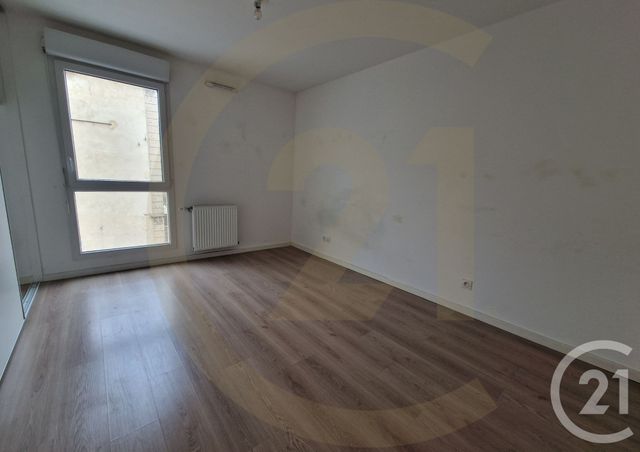 Appartement T3 &agrave; louer - 3 pi&egrave;ces - 68,74 m2 - Bourgoin Jallieu - 38 - RHONE-ALPES