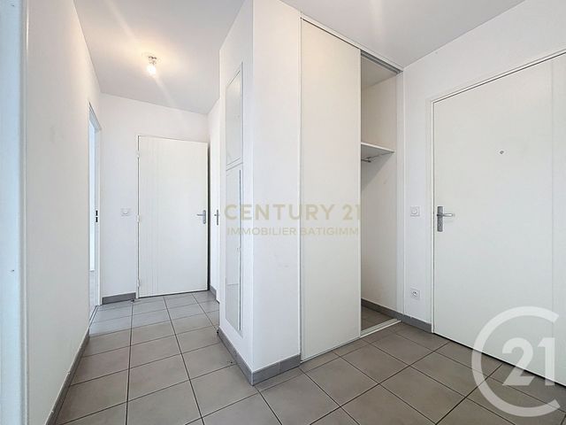 Appartement T3 &agrave; louer - 3 pi&egrave;ces - 68,74 m2 - Bourgoin Jallieu - 38 - RHONE-ALPES