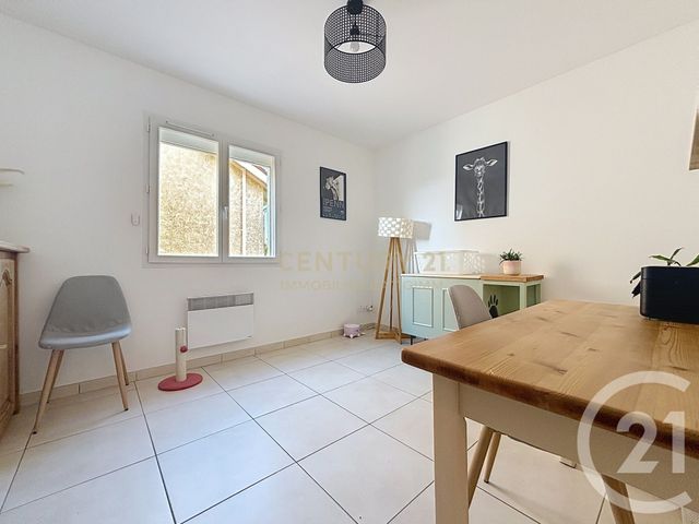 Maison &agrave; louer - 4 pi&egrave;ces - 100 m2 - Bourgoin Jallieu - 38 - RHONE-ALPES