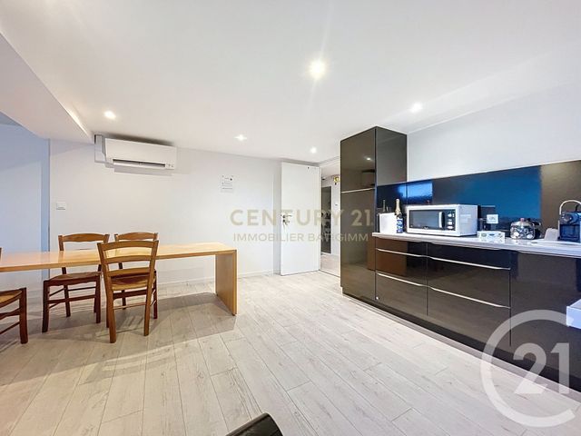 Bureaux à vendre - 568.0 m2 - 38 - Isere