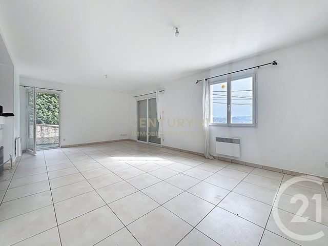 Maison &agrave; louer - 4 pi&egrave;ces - 98,50 m2 - Bourgoin Jallieu - 38 - RHONE-ALPES