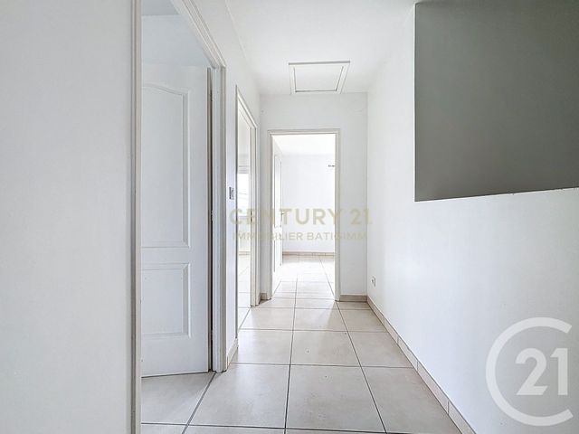 Maison &agrave; louer - 4 pi&egrave;ces - 98,50 m2 - Bourgoin Jallieu - 38 - RHONE-ALPES