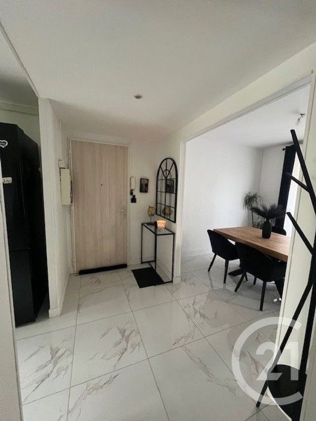 Appartement T3 &agrave; vendre - 4 pi&egrave;ces - 67,50 m2 - Bourgoin Jallieu - 38 - RHONE-ALPES