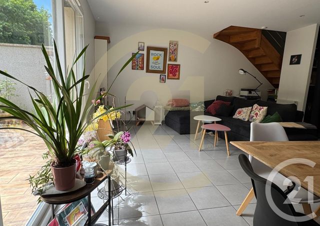 Maison &agrave; louer - 4 pi&egrave;ces - 95 m2 - Cessieu - 38 - RHONE-ALPES
