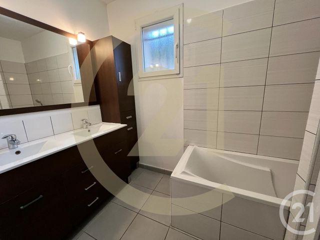 Maison &agrave; louer - 4 pi&egrave;ces - 95 m2 - Cessieu - 38 - RHONE-ALPES
