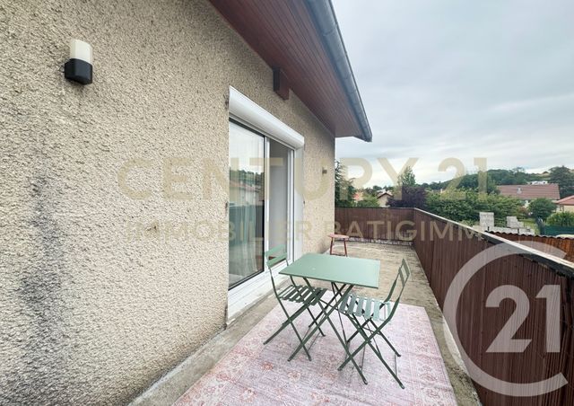 Appartement T2 &agrave; louer - 2 pi&egrave;ces - 38,48 m2 - Nivolas Vermelle - 38 - RHONE-ALPES