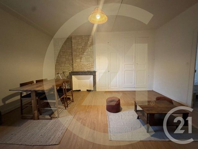 Appartement Studio &agrave; louer - 1 pi&egrave;ce - 20 m2 - Bourgoin Jallieu - 38 - RHONE-ALPES