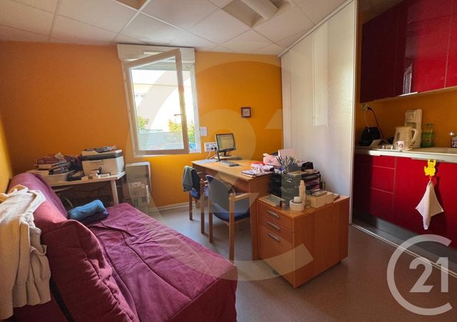 Local commercial à louer - 99.0 m2 - 38 - Isere
