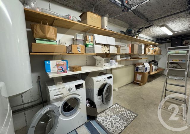 Local commercial à louer - 99.0 m2 - 38 - Isere