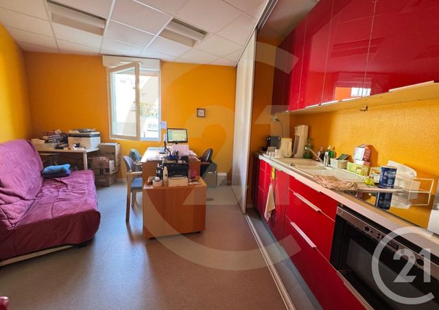 Local commercial à louer - 99.0 m2 - 38 - Isere