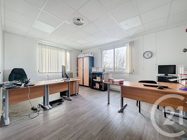 Bureaux à louer - 568.0 m2 - 38 - Isere