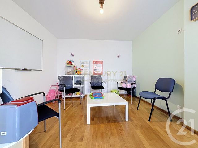 Maison &agrave; louer - 5 pi&egrave;ces - 180 m2 - Bourgoin Jallieu - 38 - RHONE-ALPES