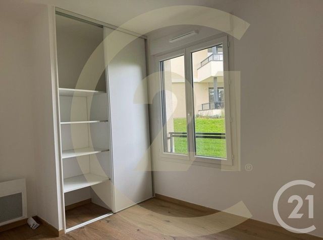 Appartement T3 &agrave; louer - 3 pi&egrave;ces - 62,76 m2 - Villefontaine - 38 - RHONE-ALPES