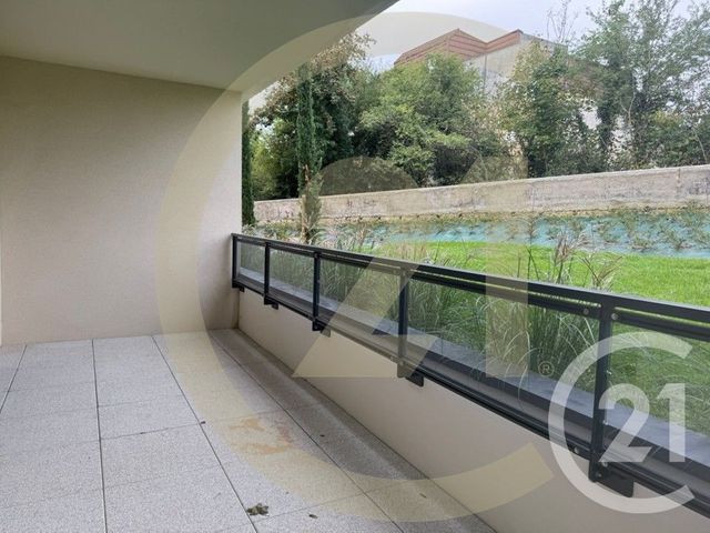 Appartement T3 &agrave; louer - 3 pi&egrave;ces - 62,76 m2 - Villefontaine - 38 - RHONE-ALPES