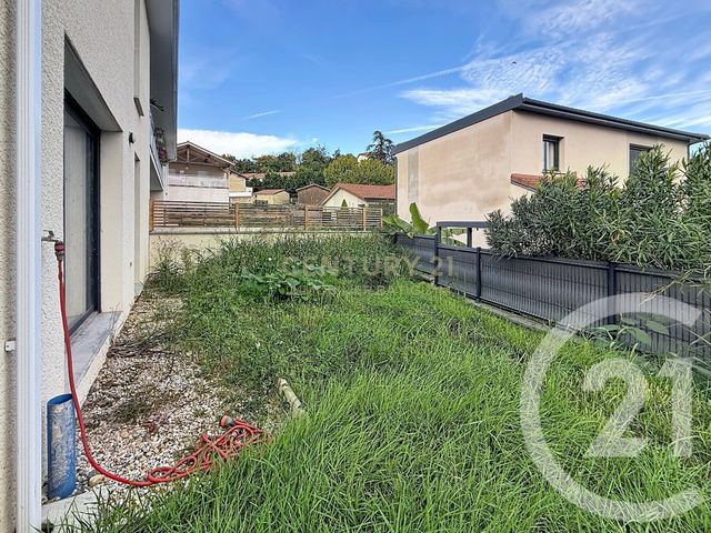 Appartement T3 &agrave; louer - 3 pi&egrave;ces - 75,37 m2 - L Isle D Abeau - 38 - RHONE-ALPES