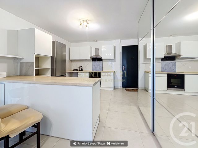Appartement T3 &agrave; louer - 3 pi&egrave;ces - 75,37 m2 - L Isle D Abeau - 38 - RHONE-ALPES