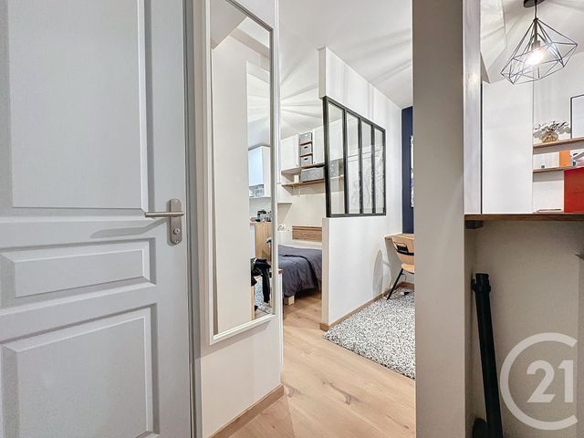 Appartement a vendre  - 1 pièce(s) - 25.6 m2 - Surfyn
