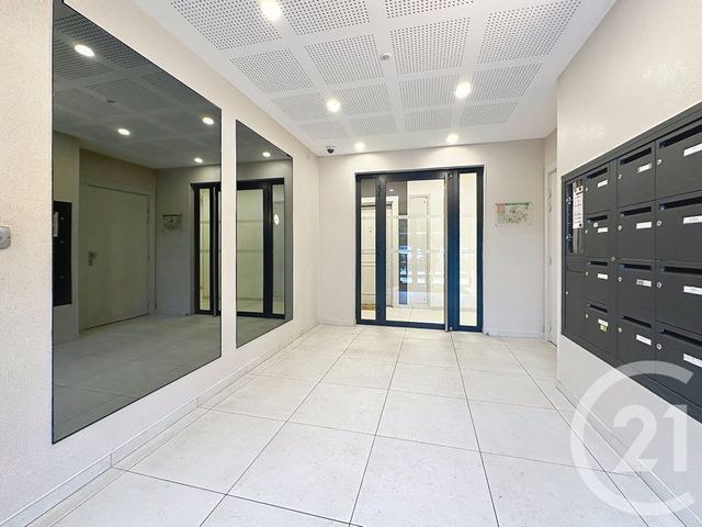 Appartement T3 &agrave; vendre - 3 pi&egrave;ces - 66,06 m2 - St Cyr L Ecole - 78 - ILE-DE-FRANCE